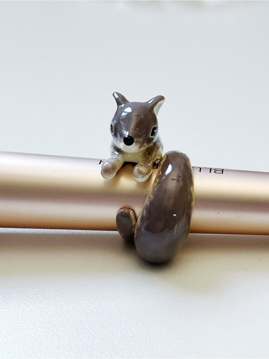 Hand Crafted Jewelry - 🐿️ Open Ring , Ceramic Squirrel Set Ring 16 K plated US 6